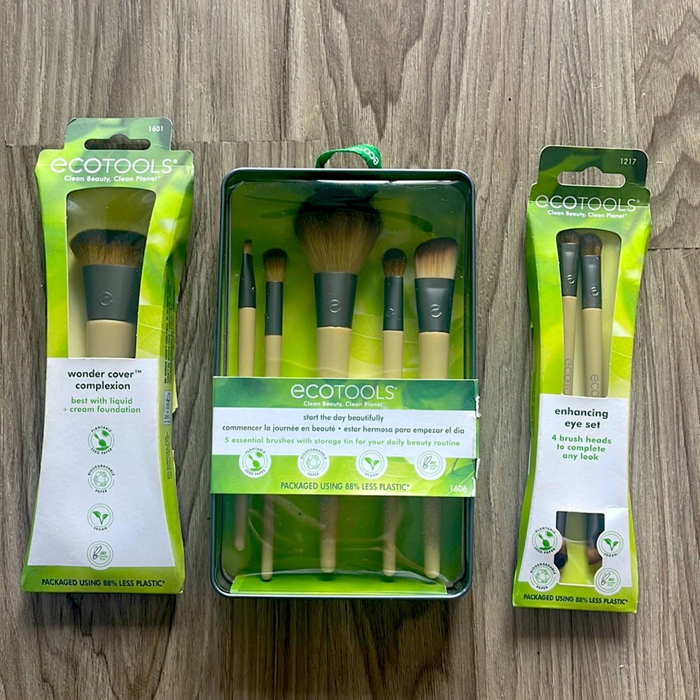ECOTOOLS makeup brushes: foundation 1601, enhancing eye set1217, 5 essential1606